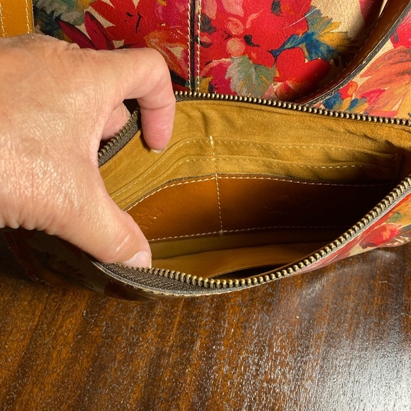 Patricia Nash Colorful Floral Tote and wristlet set - Picture 5 of 16